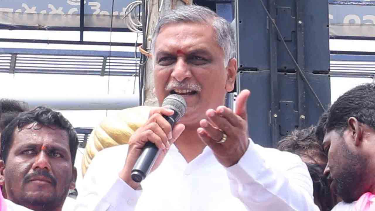 Harish Rao | పాలిటెక్నిక్ పిల్లలతో చెలగాటం వద్దు.. కమిటీల పేరుతో కాలయాపన చేయొద్దు : హరీశ్ రావు