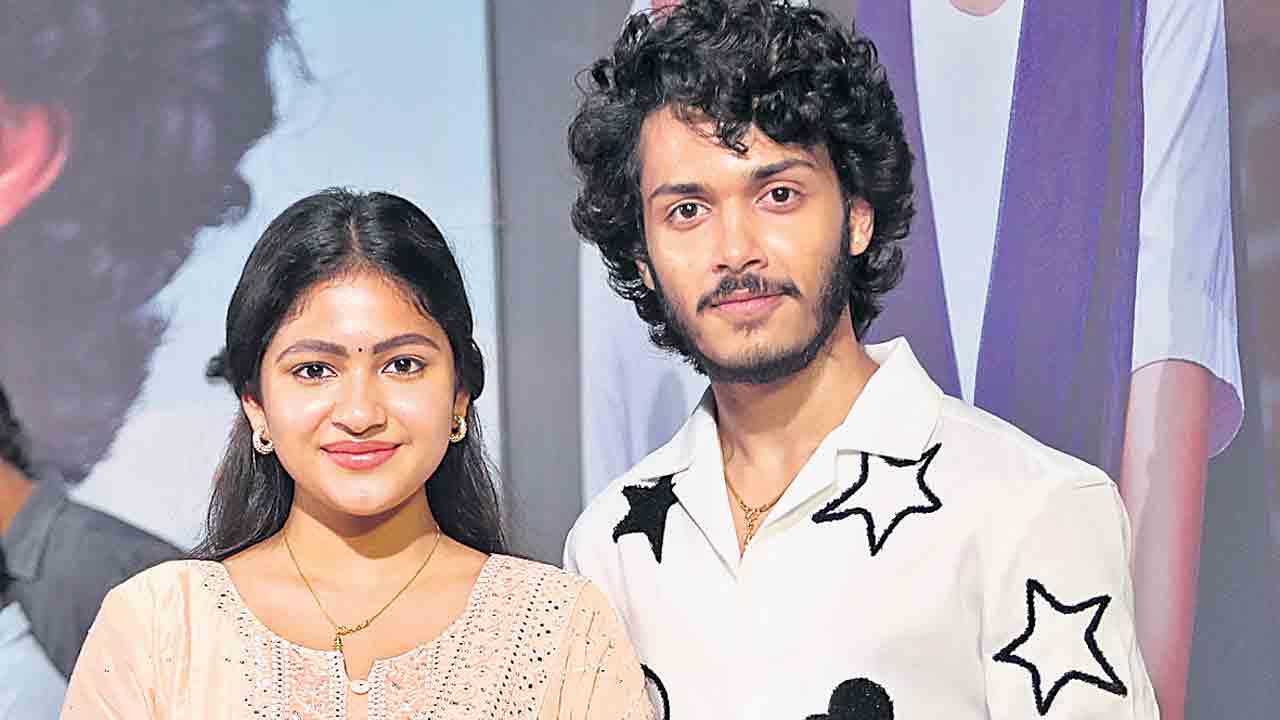 తెల్ల కాగితం ఓ స్వచ్ఛమైన ప్రేమకథ