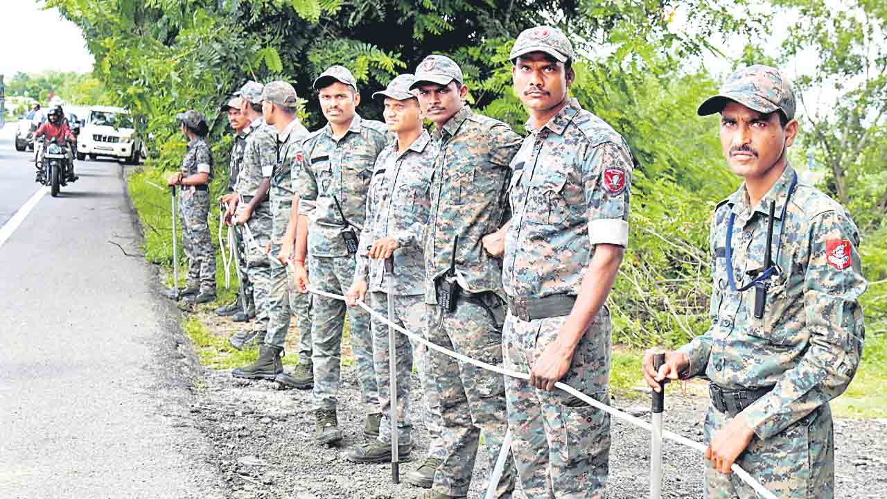 సిద్దిపేటలో భారీగా పోలీస్‌ పహారా!