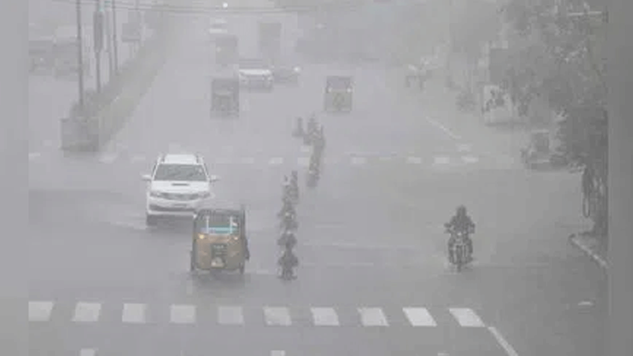 Rain | రాష్ట్రంలో ఈ సాయంత్రం భారీ వ‌ర్షాలు కురిసే ఛాన్స్ : హైదరాబాద్ వాత‌వ‌ర‌ణ కేంద్రం