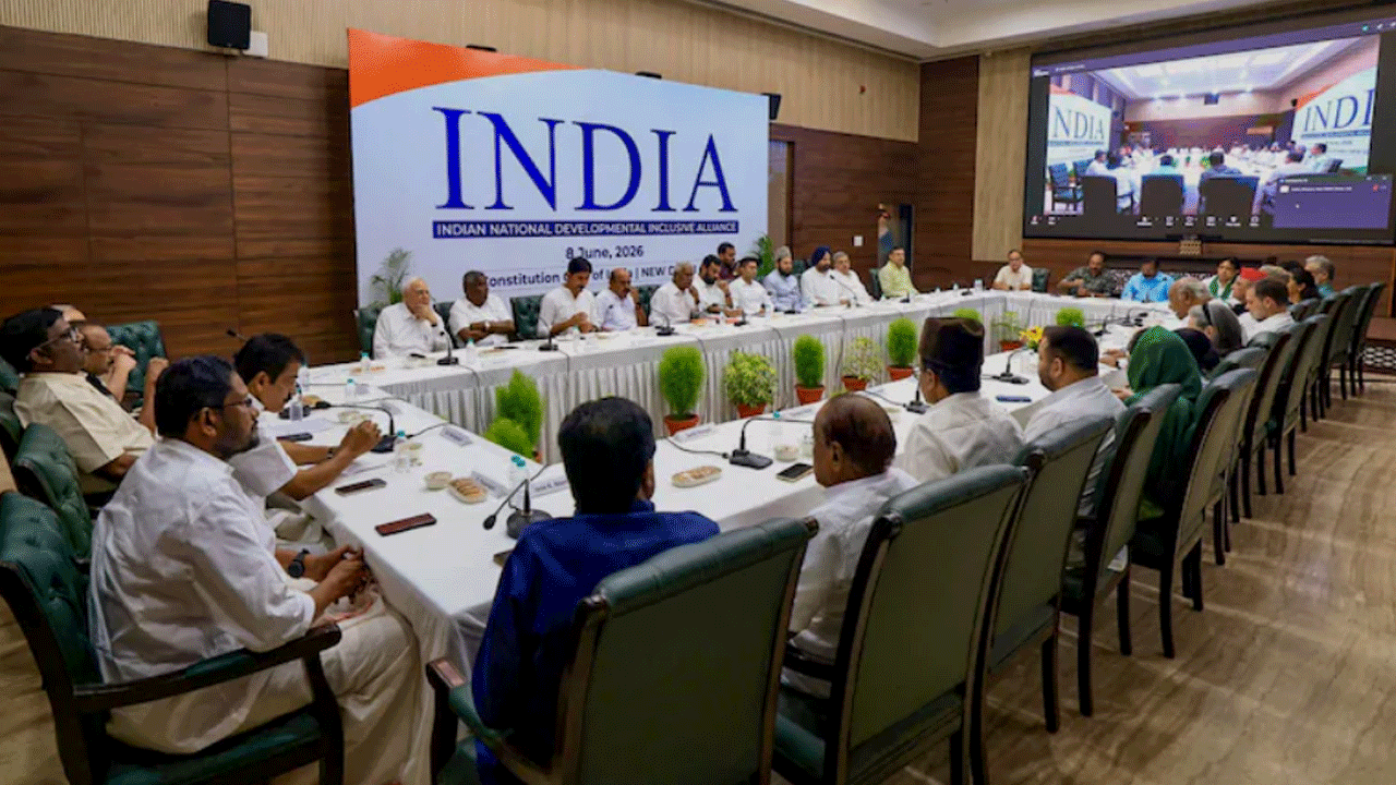 INDIA Bloc | ఎన్నిక‌ల క‌మిష‌న్‌లో విభేదాల‌పై ఇండియా కూట‌మి స‌మావేశం..!