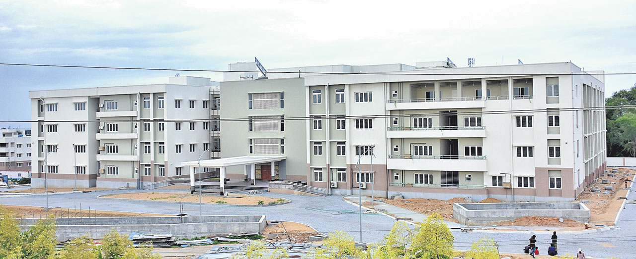 Janagoan Medical Clg