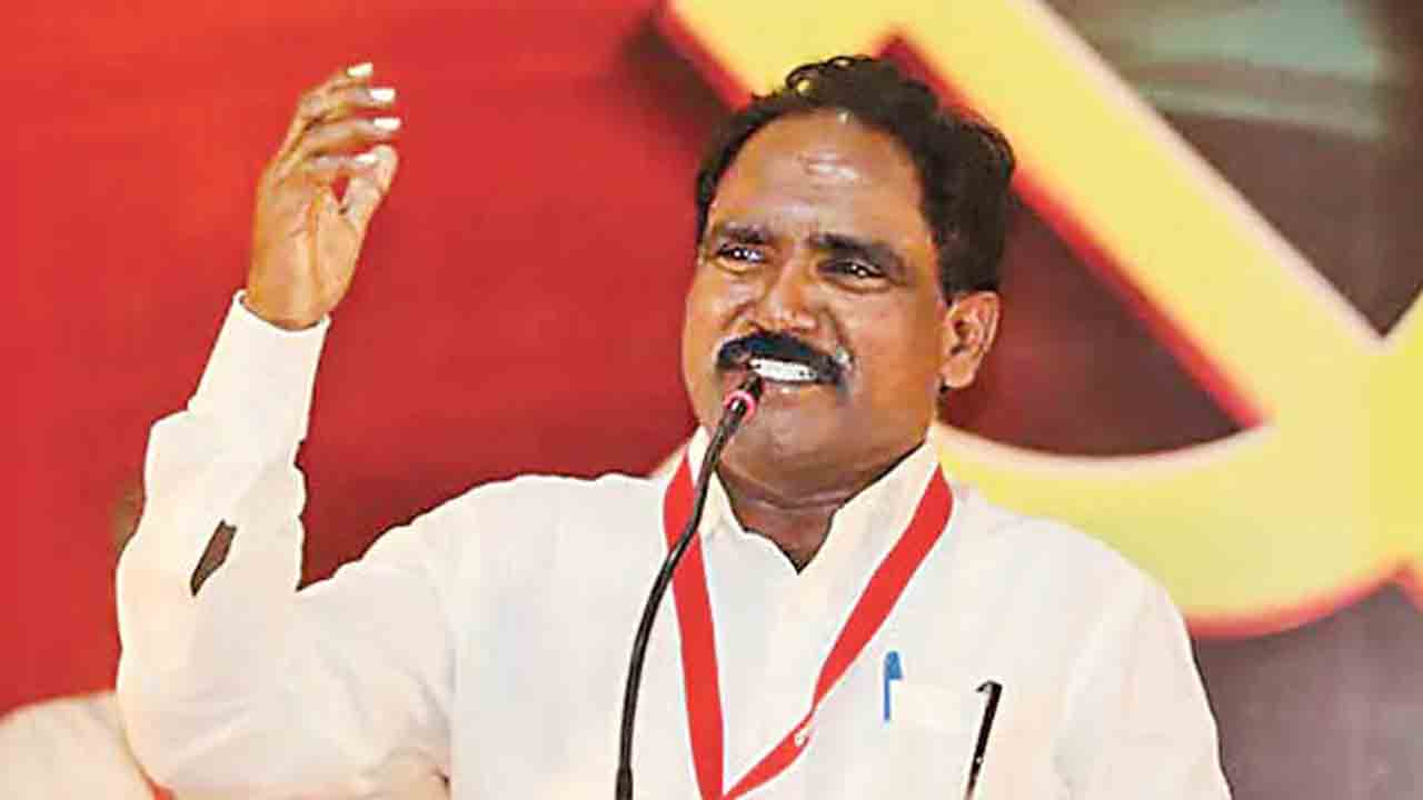 భూ ఆక్రమణలపై విచారణ జరుపాలి : జాన్‌వెస్లీ