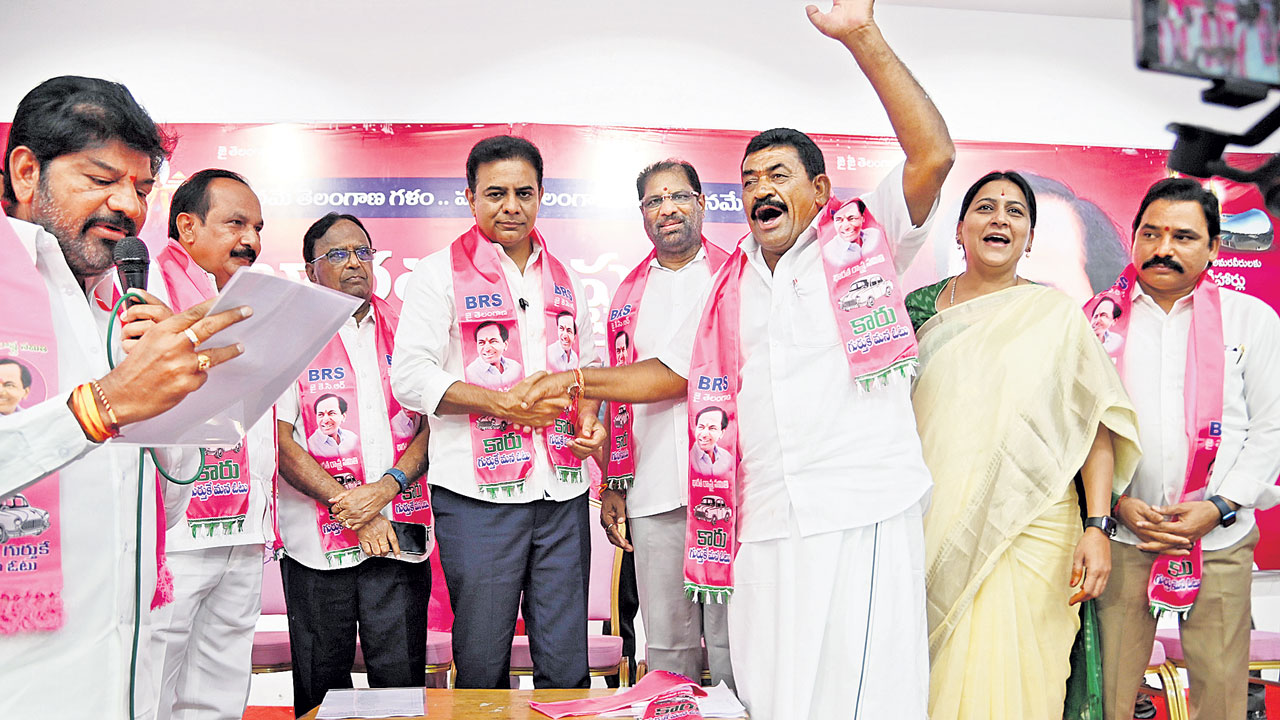 మోసాల సర్కార్‌కు ఓటుతో పాఠం