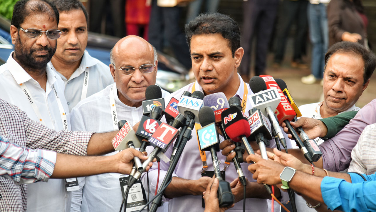 నిషేధం పేరిట ఆస్తుల దోపిడీ