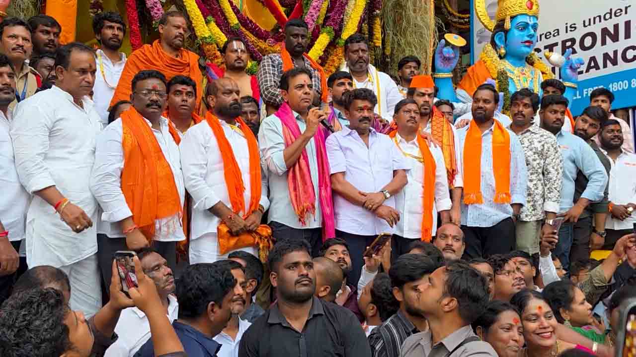 KTR | ‘మా గణేశుడిని మొక్కుకున్నది ఒక్కటే’.. ఖైరతాబాద్ వినాయకుడి సేవలో కేటీఆర్.. వీడియో