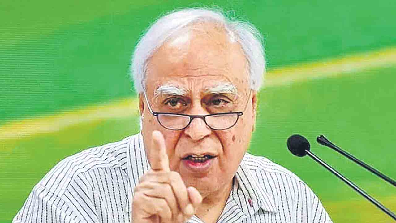 ‘నేను పౌరుడిని కానా?’