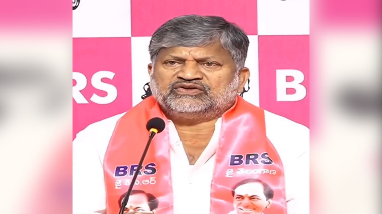 MLC Ramana | ప్రభుత్వ హామీలను నిలబెట్టుకోలేని అసమర్థ పాలన : ఎమ్మెల్సీ రమణ