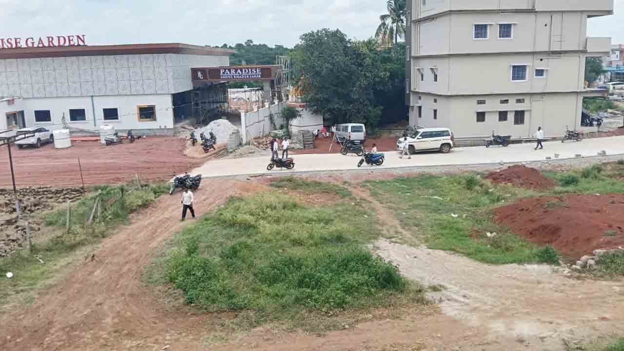 Land Grabbing | భూ కబ్జాపై చర్యలు లేనట్టేనా..? మాకెందుకులే అన్నట్టు అధికారుల తీరు..!