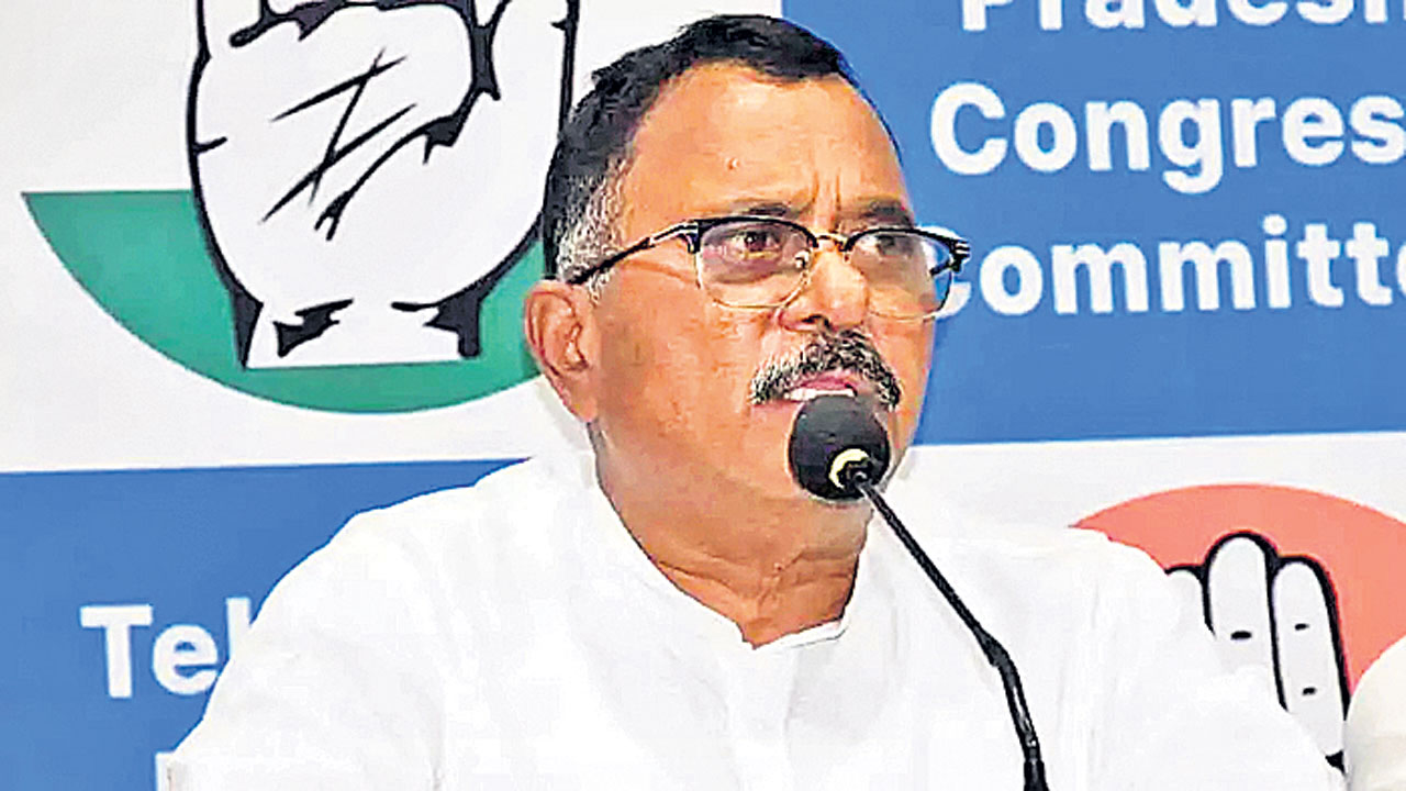 లక్ష్మణరేఖ దాటితే ఎవరిపైనైనా చర్యలు