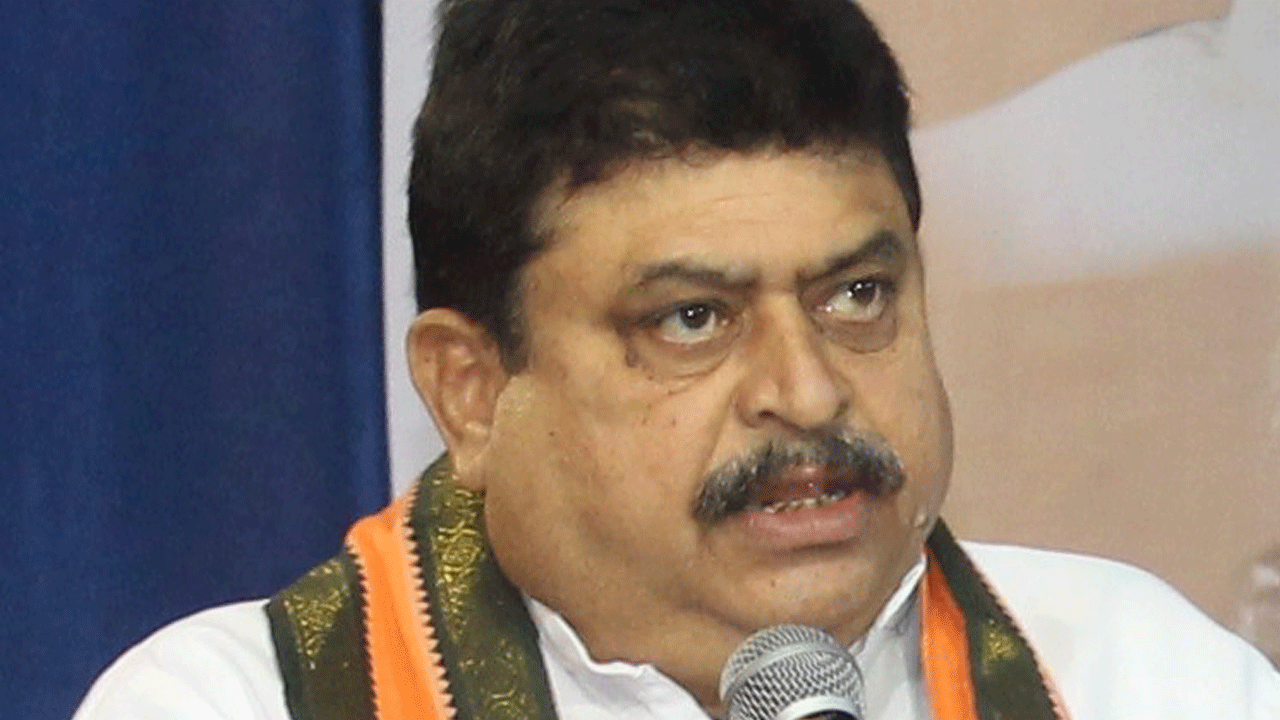 MLC Ramchandar | రేవంత్ స‌ర్కారుకు స‌ద్బుద్ధిని ప్ర‌సాదించాల‌ని విఘ్నేశ్వ‌రుడిని వేడుకుంటున్నా : ఎమ్మెల్సీ రాంచంద‌ర్ రావ