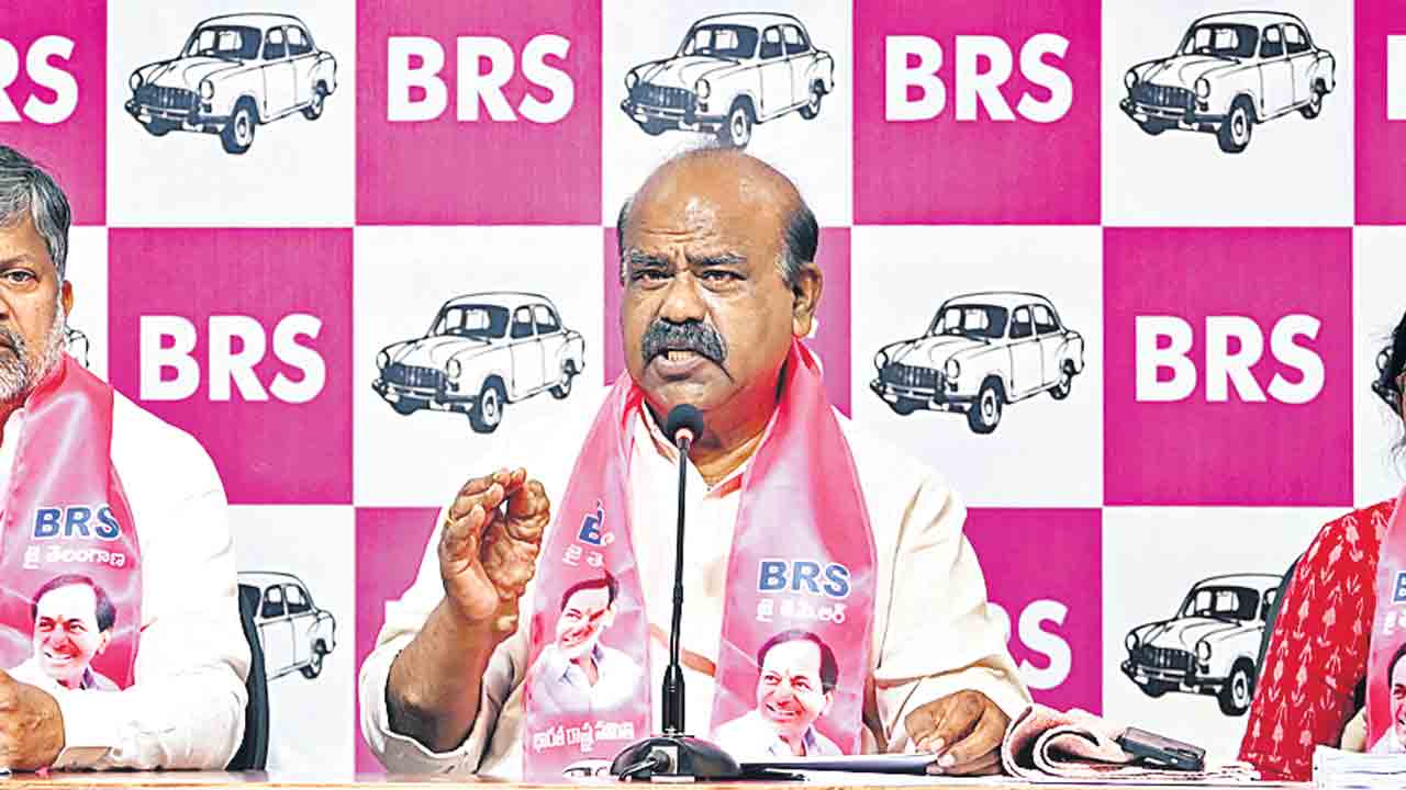 చర్చకు భయపడి పారిపోయిన సర్కార్‌