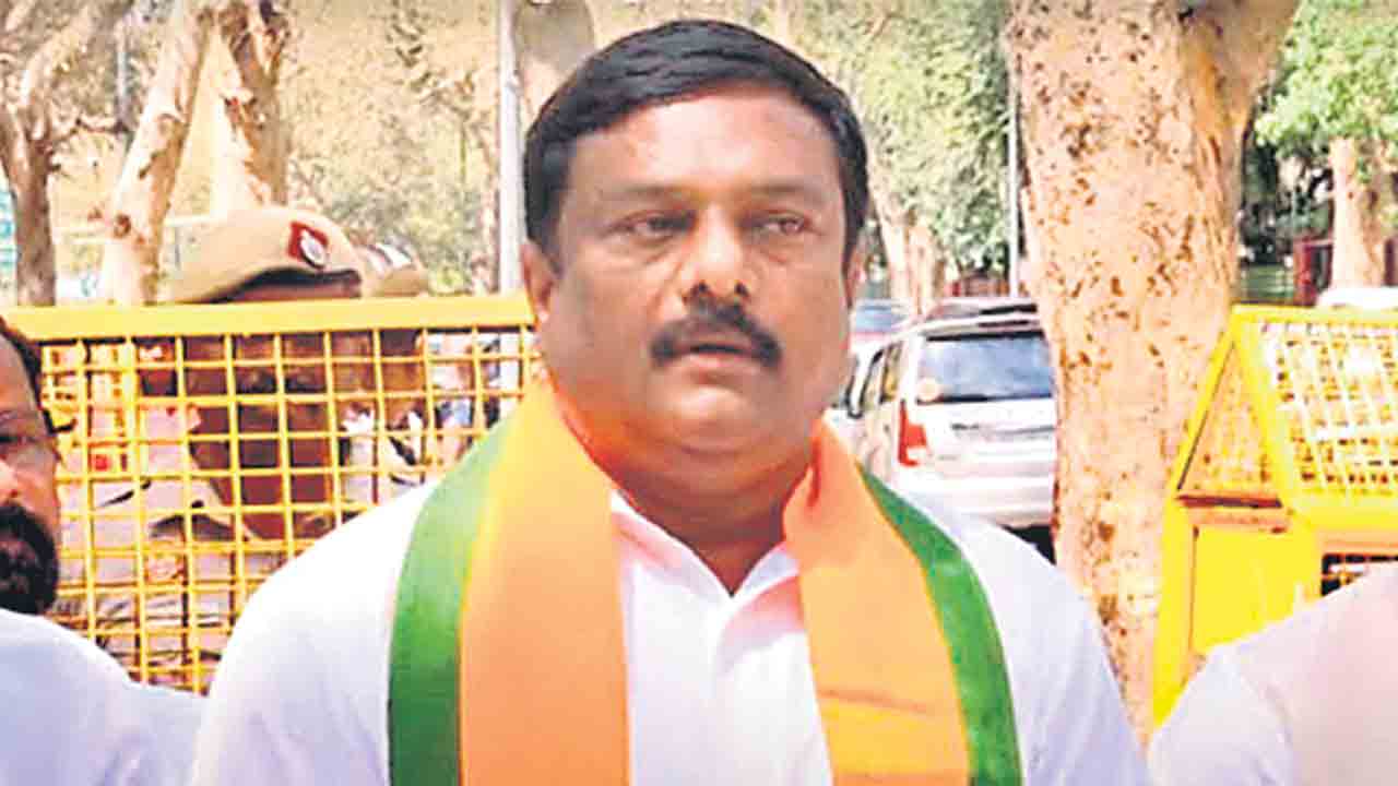కాంగ్రెస్‌ సరార్‌ది 33 వేల కోట్ల కుంభకోణం