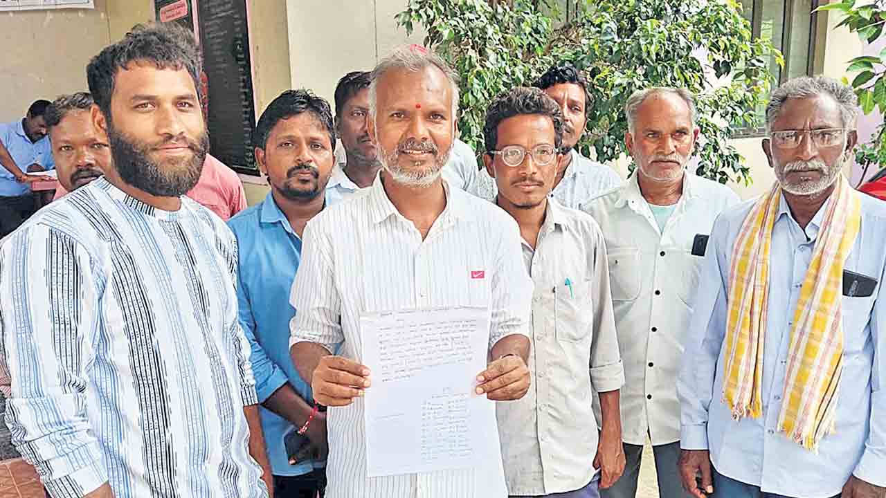 22ఏలో సబ్‌ రిజిస్ట్రార్ల దందా!.. 50 ఏండ్ల భూములపైనా నిషేధం