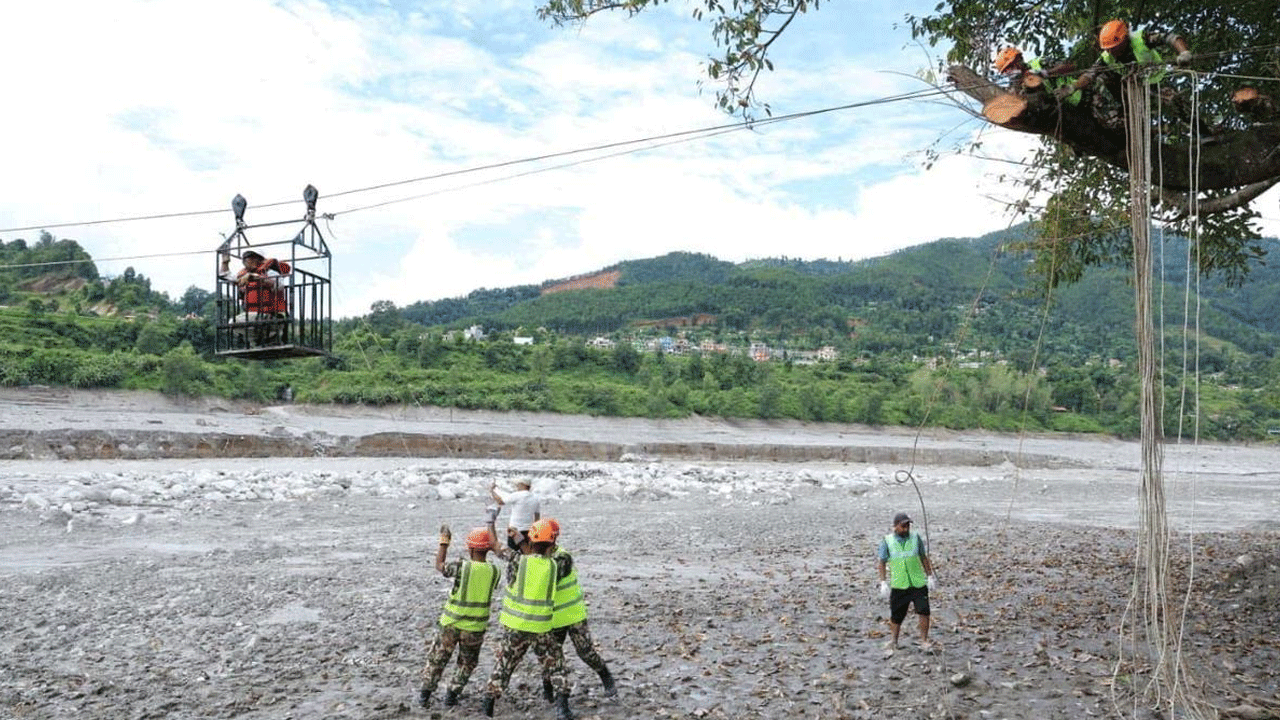 Nepal Rains | నేపాల్‌లో భారీ వ‌ర్షాలు, వ‌ర‌ద‌లు.. ఉప్పొంగుతున్న న‌దులు..!