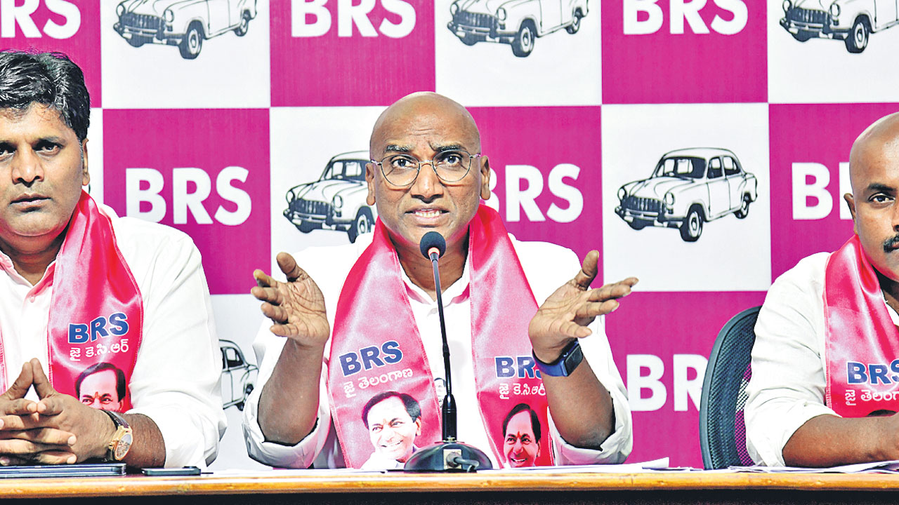 విద్యుత్తు శాఖలో 1500 కోట్ల స్కామ్‌