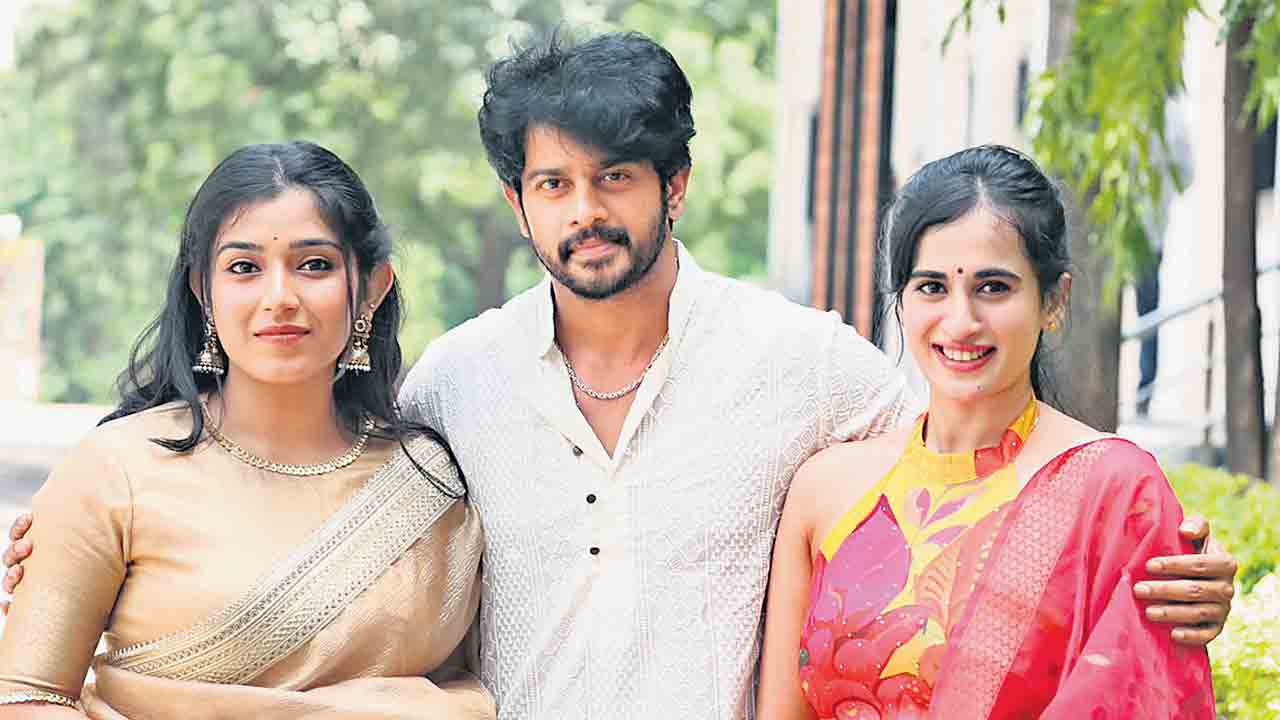 విభిన్న కథతో ప్రేమనే ఊరిలో