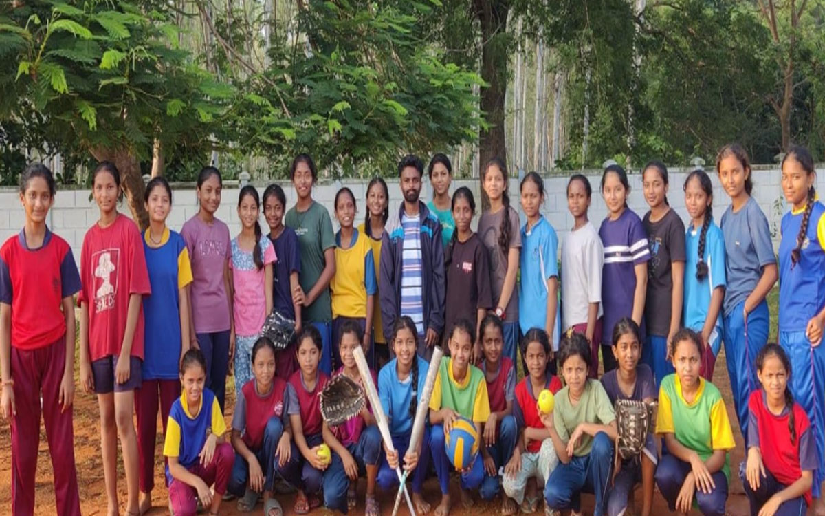 కడు పేదరికం నుండి యువ ద్రోణాచార్యుడిగా పొన్నాల పృథ్వీరాజ్