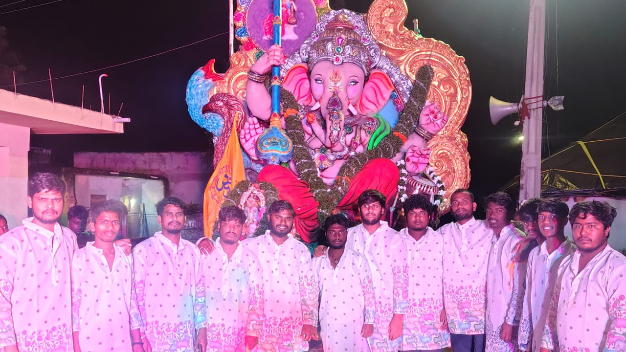 Ganesh Immersion | రాయపోల్‌ మండల కేంద్రంలో గణనాథుడికి ఘనంగా వీడ్కోలు
