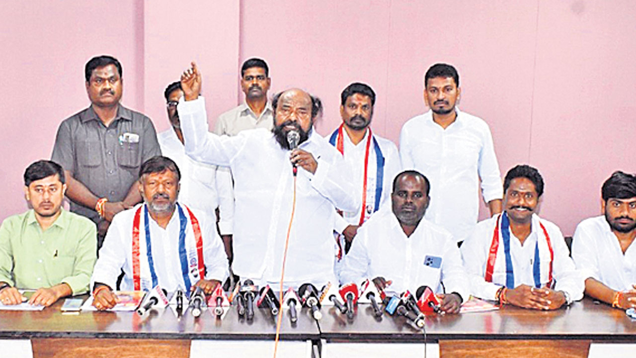 ఫీజు రీయింబర్స్‌మెంట్‌ కోసం ఉద్యమం