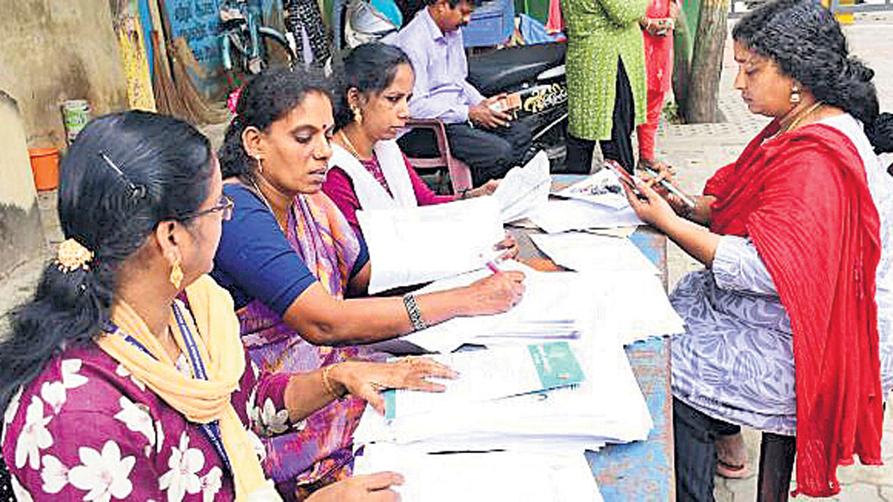 సర్‌ హియరింగ్‌ వెరీ స్లో