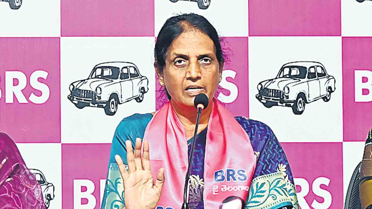 బహదూర్‌గూడ భూదందాపై పోరాడుతాం