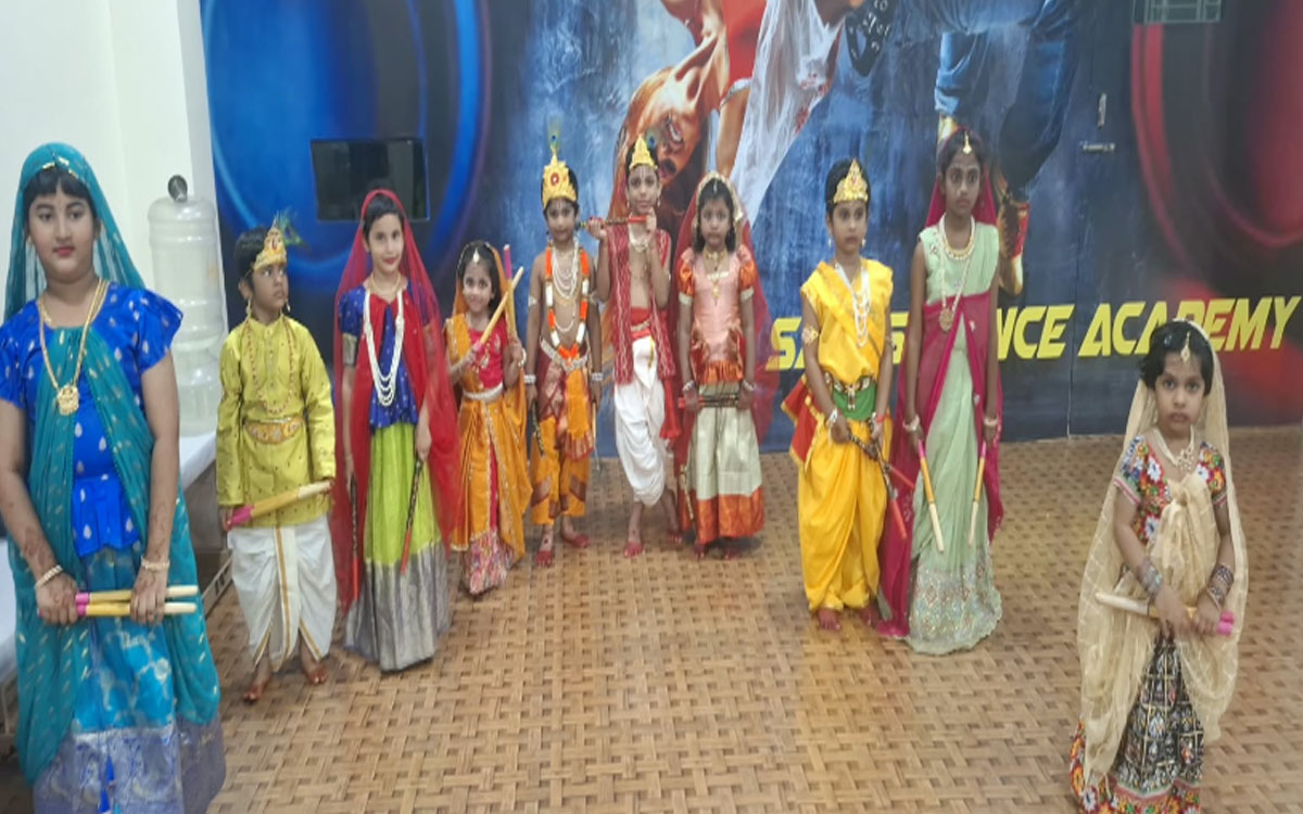 సామ్స్ డ్యాన్స్ అకాడ‌మీలో ఘ‌నంగా శ్రీకృష్ణ జ‌న్మాష్ట‌మి వేడుకలు