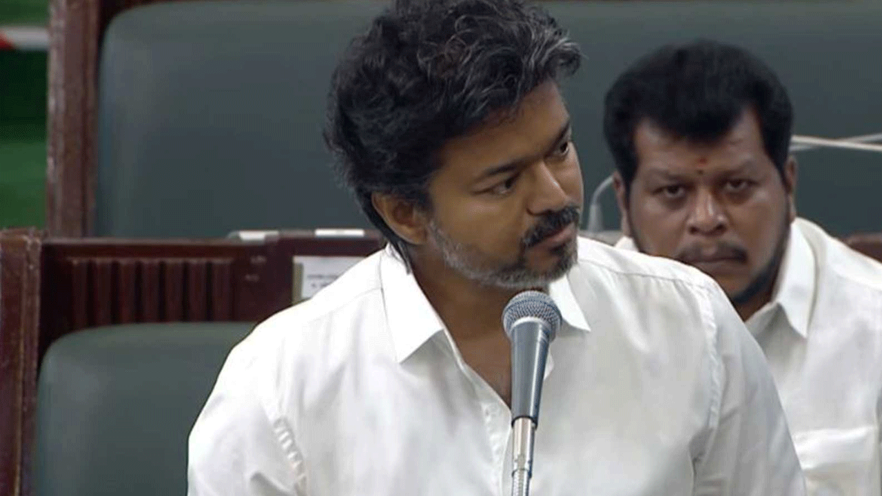 TN CM Vijay | మ‌హిళ‌ల‌ను కించ‌ప‌రిస్తే ఉపేక్షించేది లేదు.. ప్ర‌తిప‌క్ష డీఎంకేకు సీఎం విజ‌య్ వార్నింగ్‌