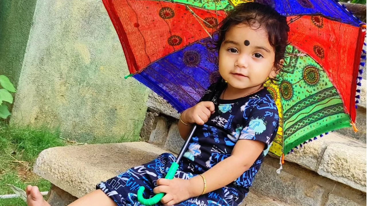 Death strikes | కారు రూపంలో కబళించిన మృత్యువు.. ఊపిరాడక నాలుగేళ్ల చిన్నారి దుర్మరణం