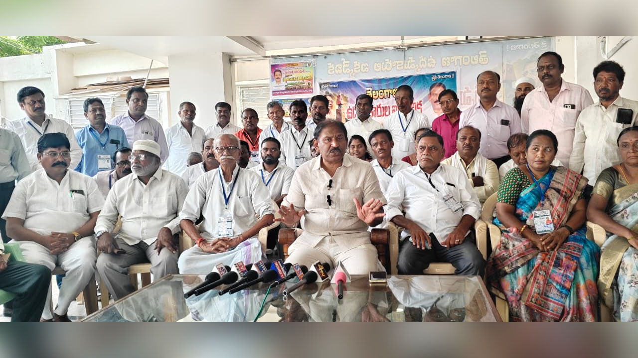 Ultimatum | ఆరు నెలల్లో ఆదుకోవాలని కాంగ్రెస్‌కు ఉద్యమకారుల అల్టిమేటం