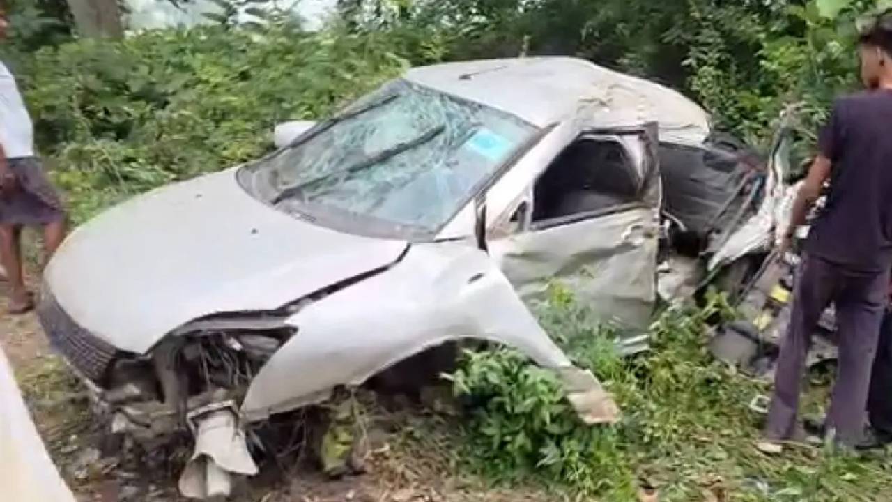 Uttar Pradesh | యూపీలో కారు అదుపుత‌ప్పి ముగ్గురు మృతి.. ఆరుగురి ప‌రిస్థితి విష‌మం