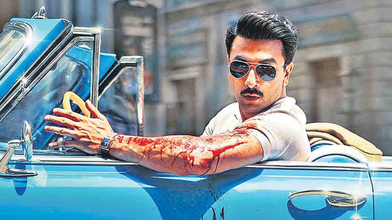ఎయిర్‌ఫోర్స్‌ నేపథ్య ప్రేమకథ
