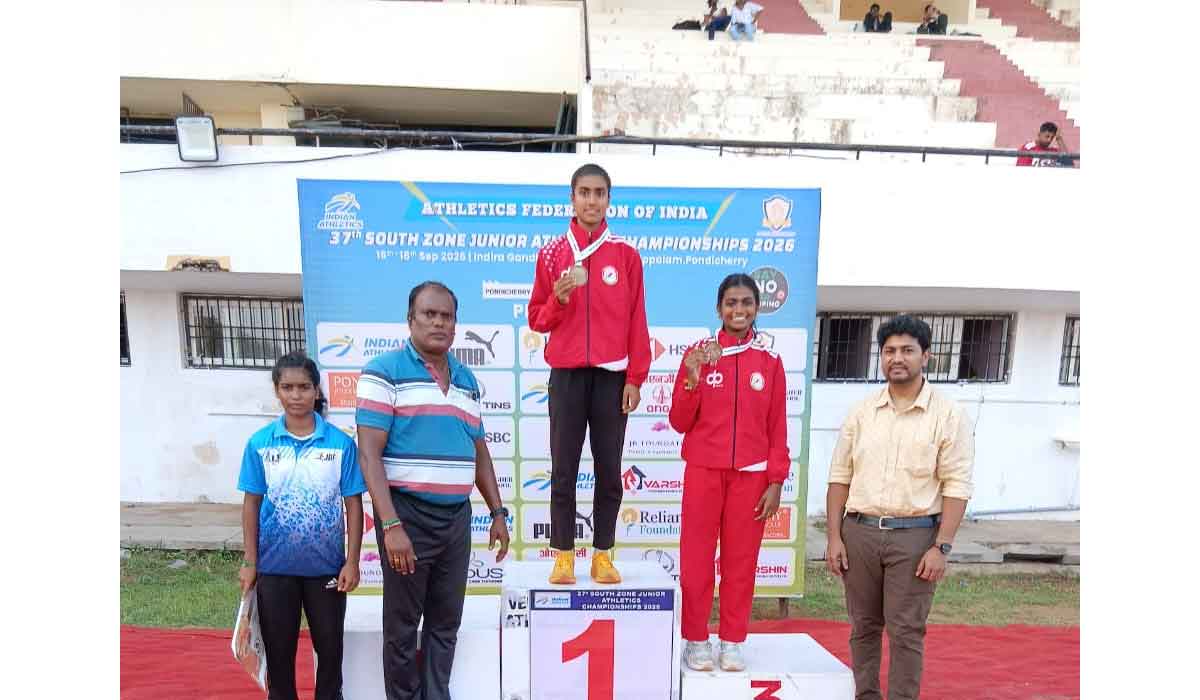 Gold medal | పరుగు పందెంలో ఆనందికి బంగారు పతకం.. పుదుచ్చెరిలో 37వ సౌత్ జోన్ చాంపియన్ షిప్ పోటీలు
