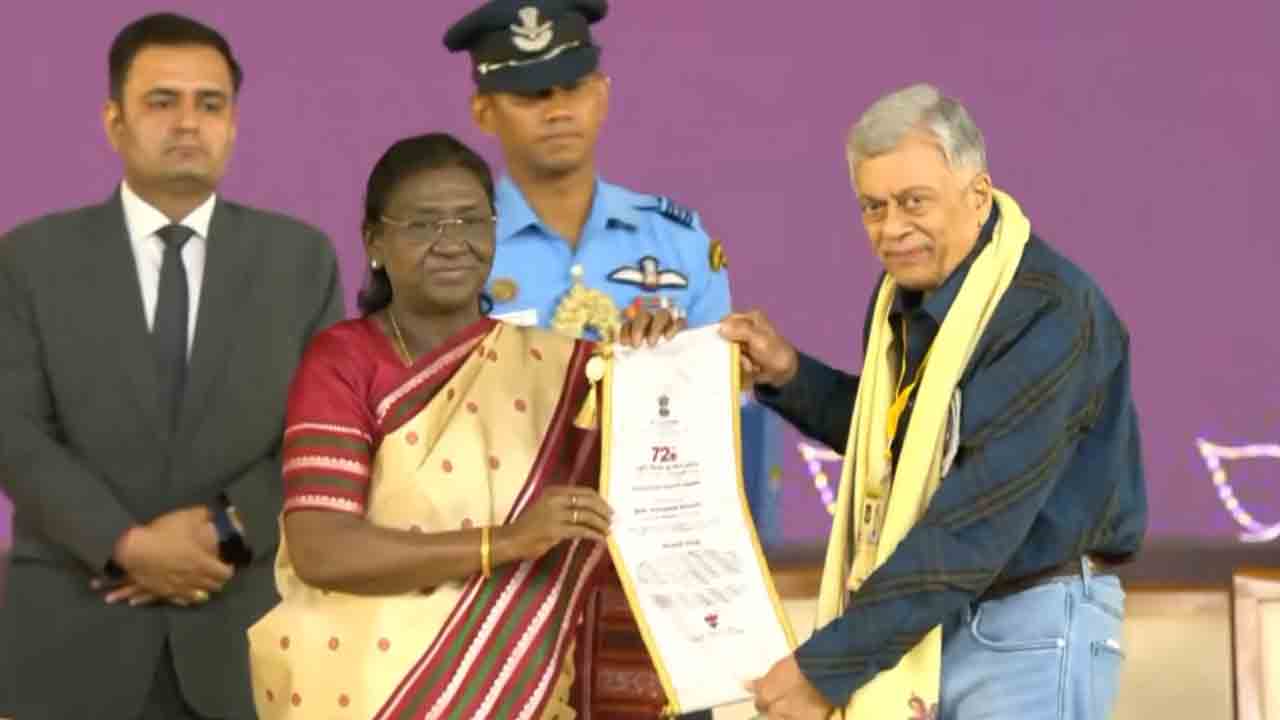 Anant Nag | ‘దాదాసాహెబ్ ఫాల్కే’ పురస్కారం స్వీకరించిన అనంత్‌ నాగ్..!