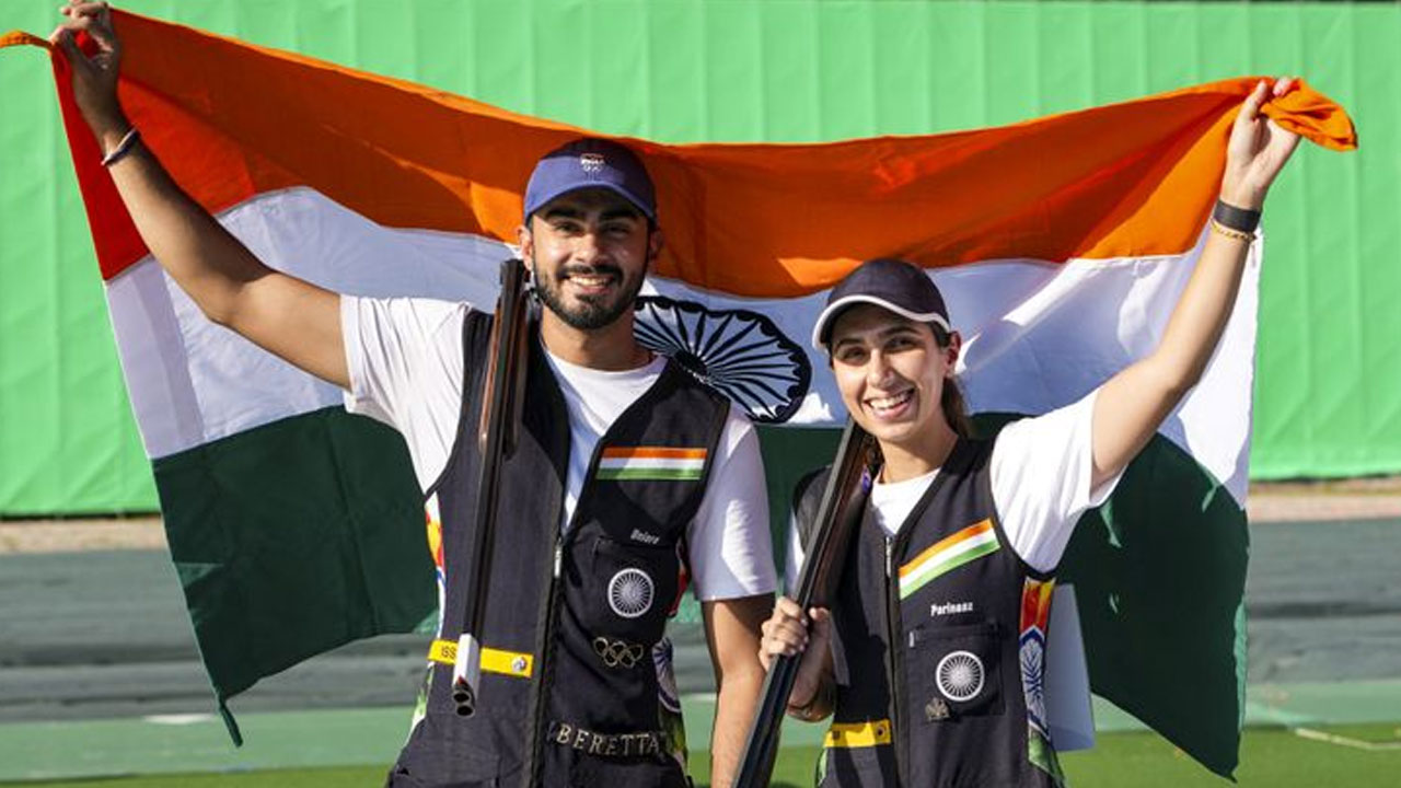 Asian Games 2026: మిక్స్‌డ్ టీమ్ స్కీట్‌లో కాంస్యం గెలిచిన అనంత్ జీత్‌, ప‌రినాజ్‌