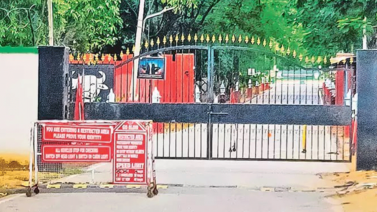 Bollaram | మద్రాస్ రెజిమెంట్ ఆర్మీ క్యాంపు స‌మీపంలో డిటోనేటర్లు కలకలం
