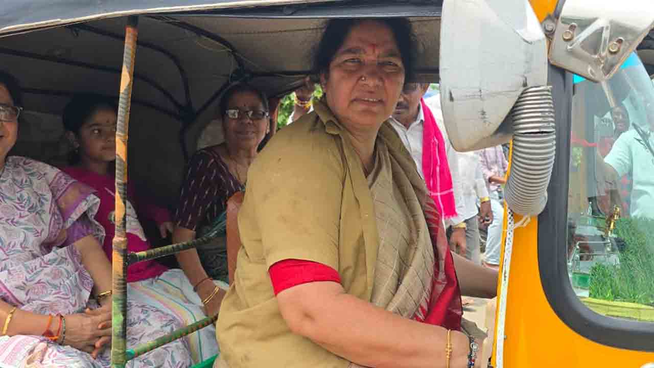 Satyavathi Rathod | ఆటో కార్మికులకు ఇచ్చిన హామీలను నెరవేర్చాలి :  సత్యవతి రాథోడ్