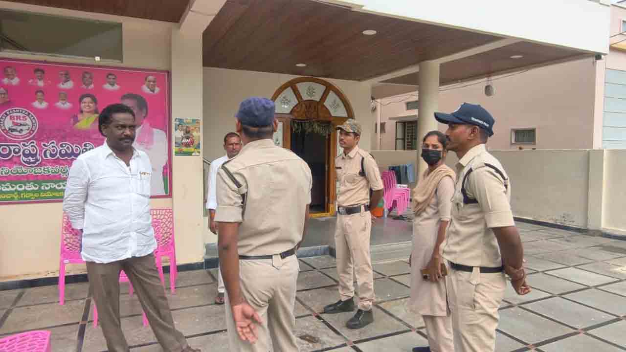 BRS leaders | గద్వాల జిల్లాలో బీఆర్‌ఎస్‌ నాయకుల ముందస్తు అరెస్ట్