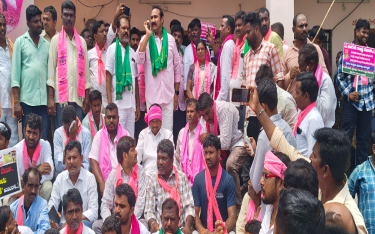 ‘రైతాంగాన్ని సంక్షోభంలోకి నెట్టిన కాంగ్రెస్ ప్రభుత్వం’
