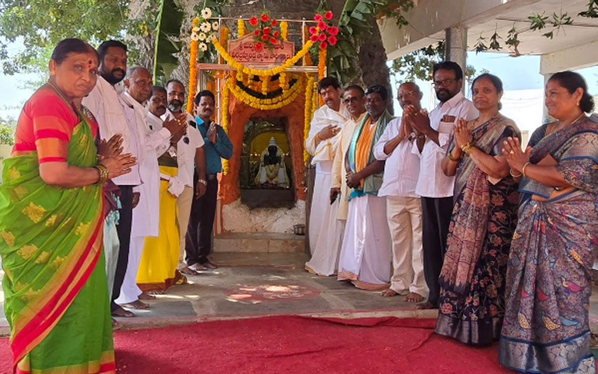 బ్రహ్మంగారి గుట్టపై విశ్వకర్మ జయంతి వేడుకలు