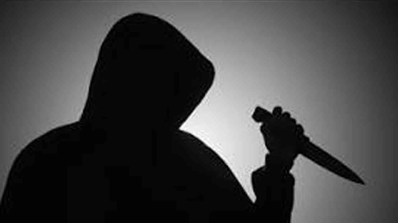 భార్య చేతిలో భర్త హతం