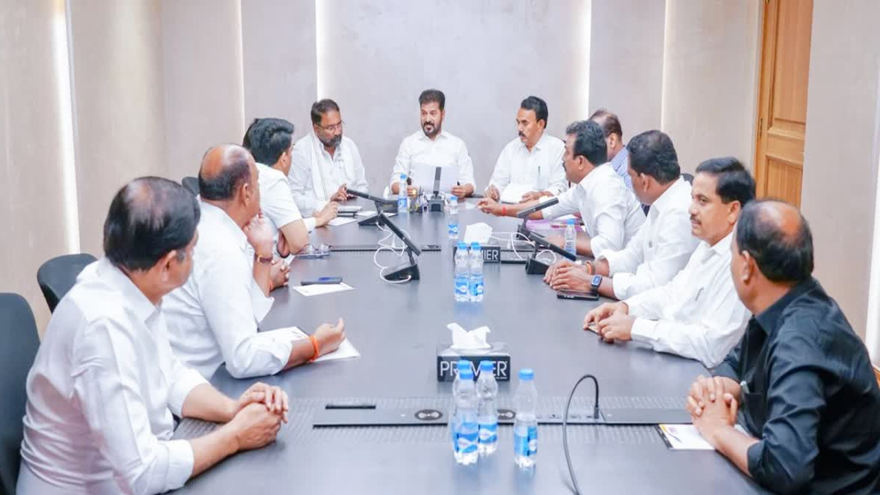 Congress Ministers | మన లెక్కలు తీస్తే ఎట్ల?.. మంత్రులు, ఎమ్మెల్యేల్లో మొదలైన గుబులు..!