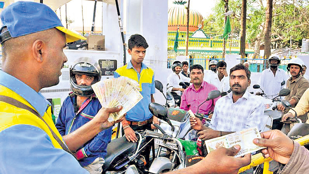 యూపీఐ చెల్లింపులు ఆపేస్తాం!