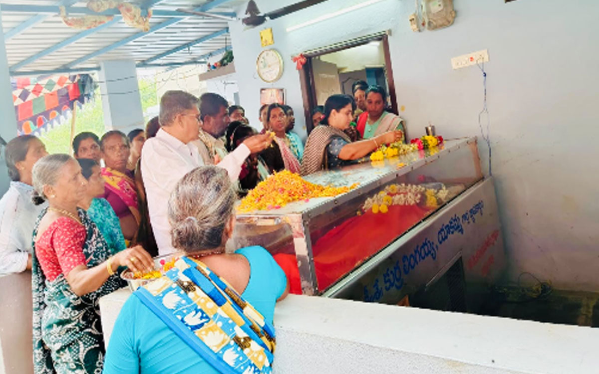 వెంకన్న మృతి పట్ల మాజీ ఎమ్మెల్యే చంద్రావతి సంతాపం