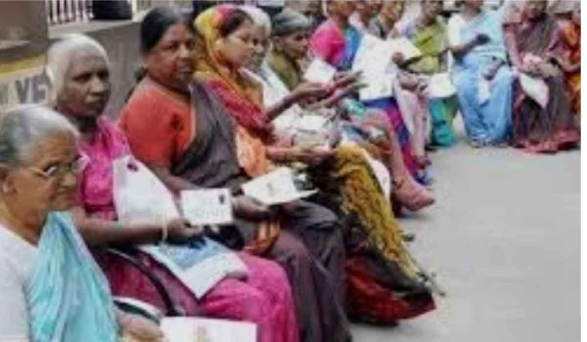 Cheyutha | ‘చేయూత’కు దరఖాస్తులు.. అర్హులకు అగచాట్లు!