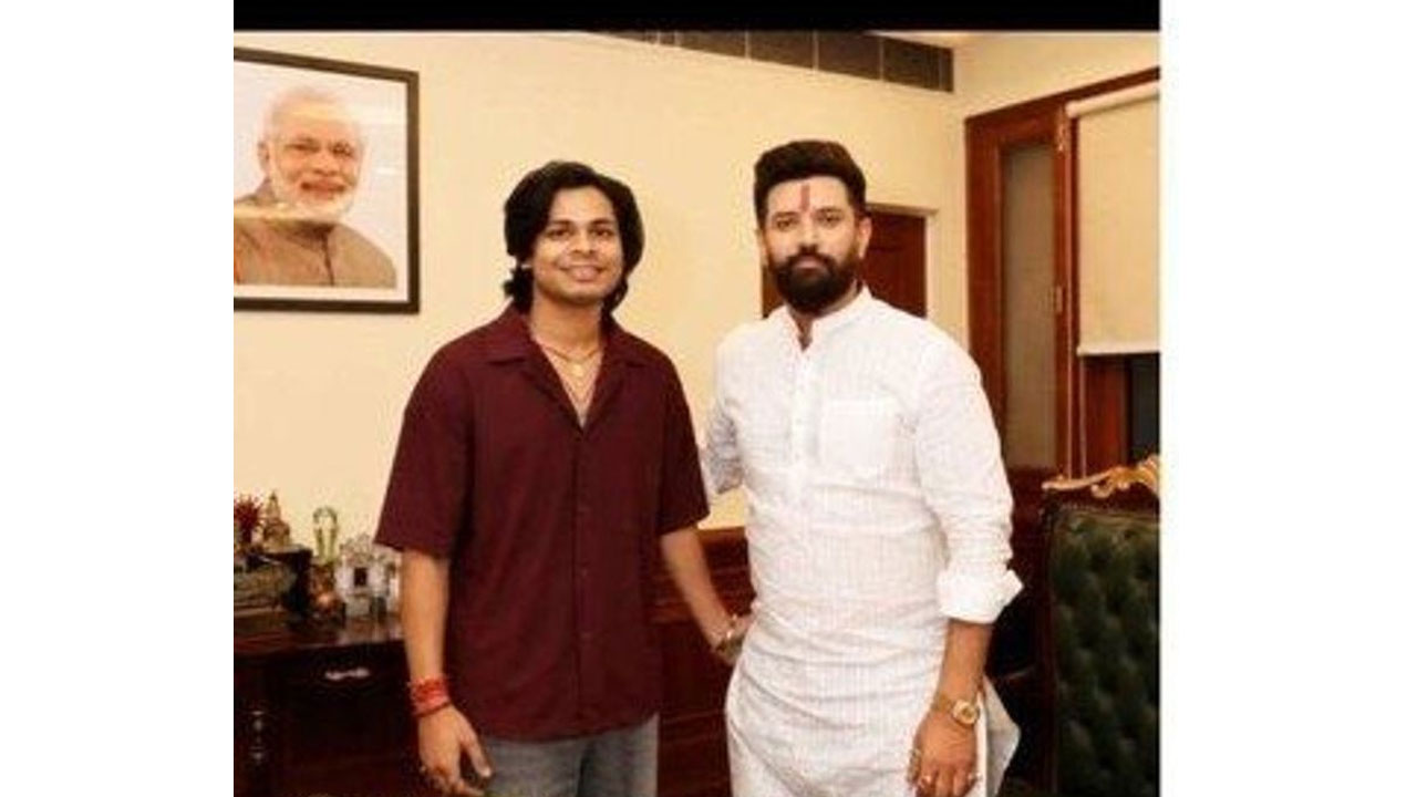 Chirag Paswan: హిందుత్వ ఇన్‌ఫ్లూయెన్స‌ర్ భ‌ర‌ద్వాజ్‌పై కేంద్ర మంత్రి పాశ్వాన్ ఫిర్యాదు