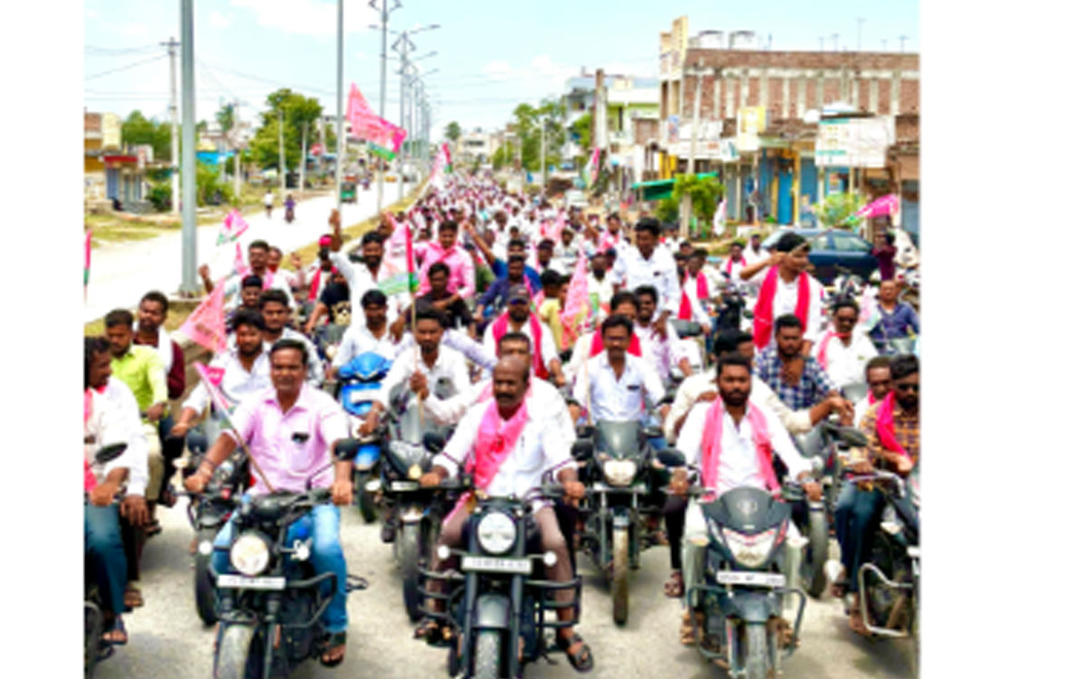 రేవంత్ రెడ్డి ప్రభుత్వంలో మహిళలకు రక్షణ కరువు : మాజీ ఎమ్మెల్యే చిరుమర్తి లింగయ్య