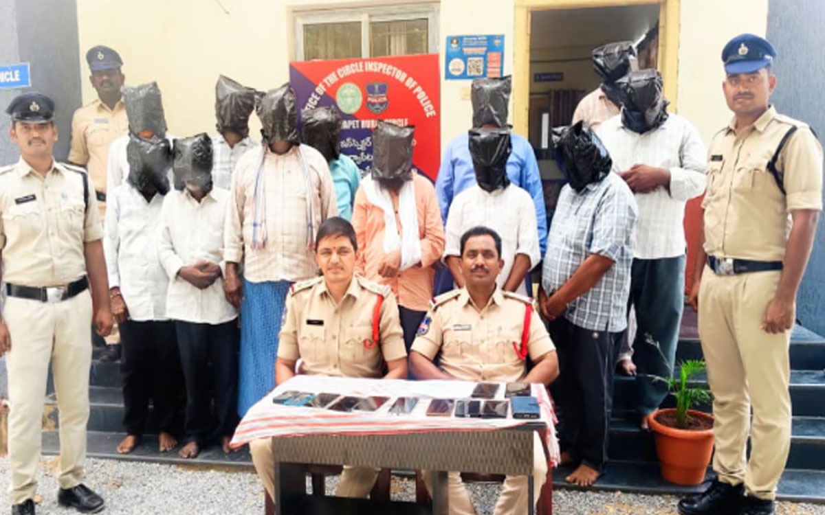గుప్త నిధుల తవ్వకాలు.. పరారీలోని ముగ్గురిలో ఇద్ద‌రి అరెస్ట్‌