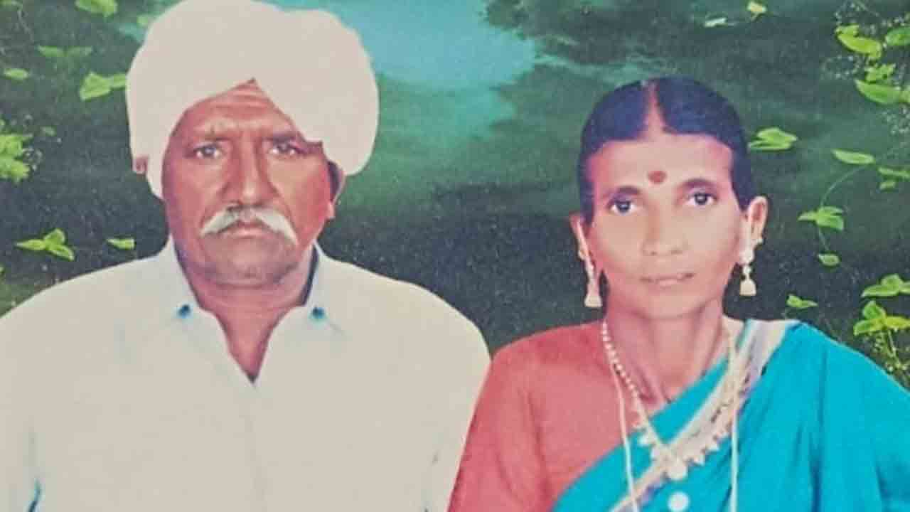 సంగారెడ్డి జిల్లాలో విషాదం.. కొడుకులు పట్టించుకోవడం లేదని బావిలో దూకి వృద్ధ దంపతుల ఆత్మహత్య