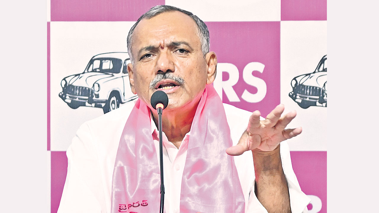 ఎమ్మెల్యే శంకర్‌ను అరెస్టు చేయాలి: గండ్ర